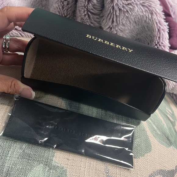 BURBERRY CARAMEL COLOR EYEGLASSES WITH GOLD METAL TEMPLES, CASE & CLEANI… - Picture 13 of 13